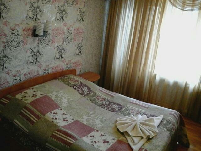 Tourist Hotel Öskemen Buitenkant foto